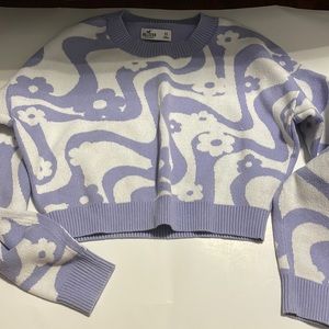 Hollister long sleeve white and purple XS